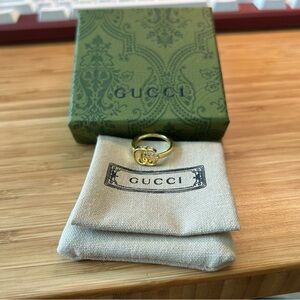 GUCCI DOUBLE G LOGO RING SIZE 8